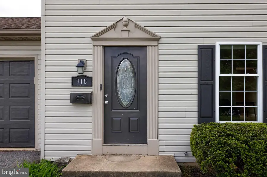 318 N Dwight St, Reading, PA 19609 - #2