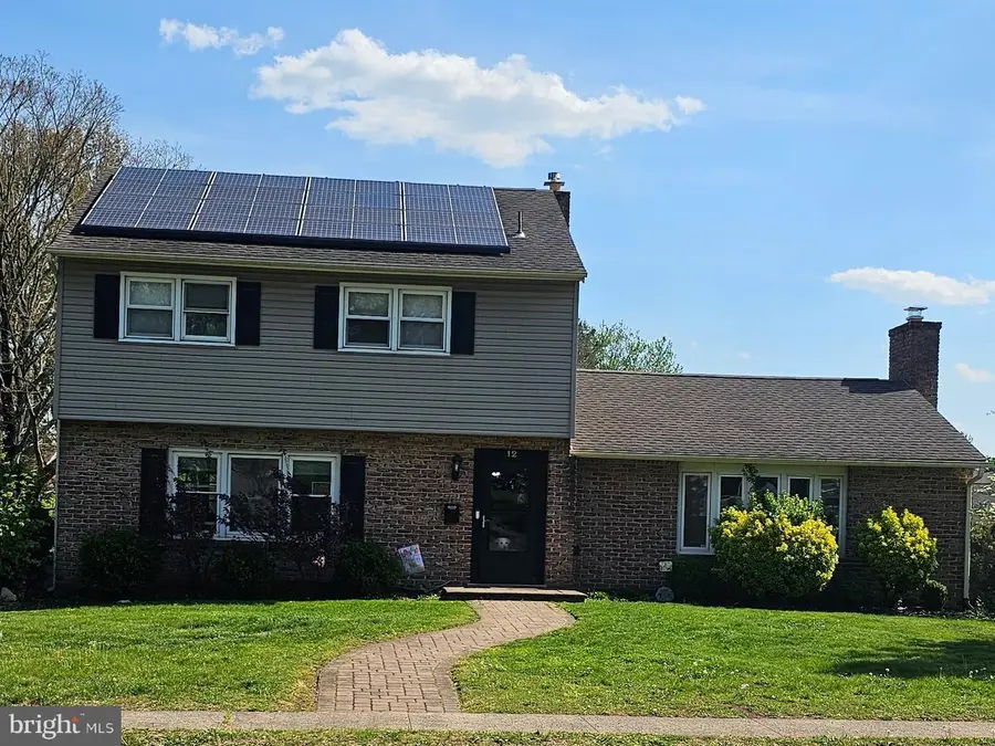 12 Magnolia Ct, Douglassville, PA 19518 - #2