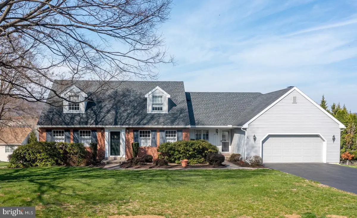 31 Estates Dr, Reading, PA 19606 - #1