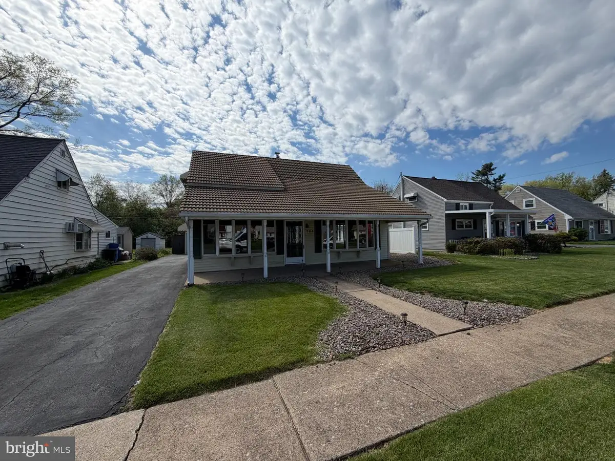 704 El Hatco Dr, Temple, PA 19560 - #1