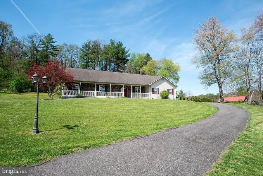 2654 Hay Creek Rd., Birdsboro, PA 19508 - #2