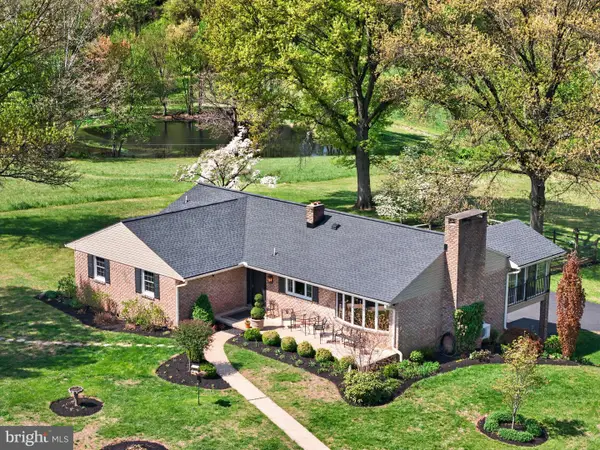 185 Black Matt Rd, DOUGLASSVILLE, PA 19518
