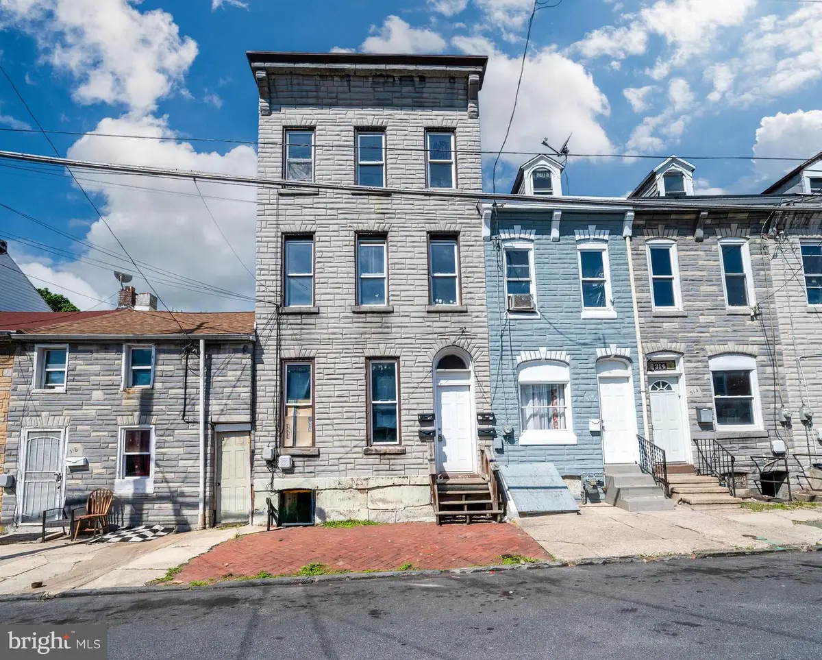 316 S 8th St, Reading, PA 19602 - #1