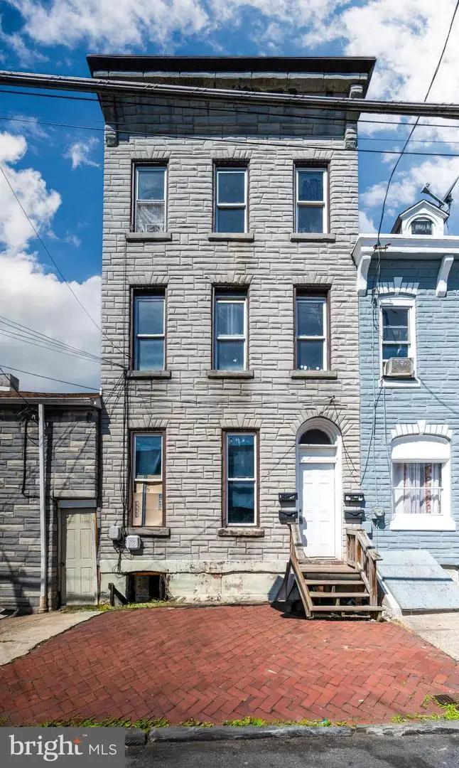 316 S 8th St, Reading, PA 19602 - #2