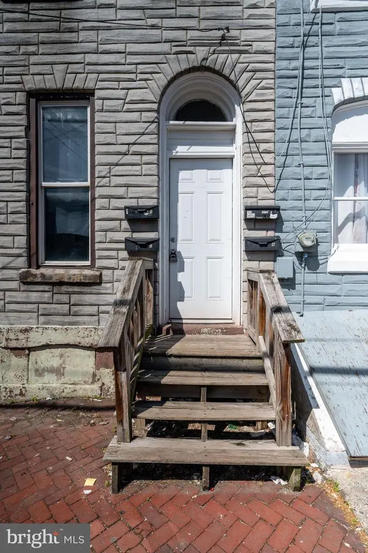 316 S 8th St, Reading, PA 19602 - #3