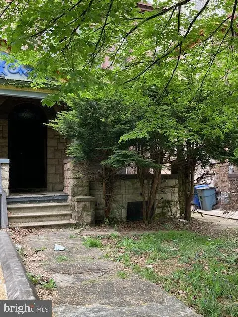 806 N 3rd St, Reading, PA 19601 - #2