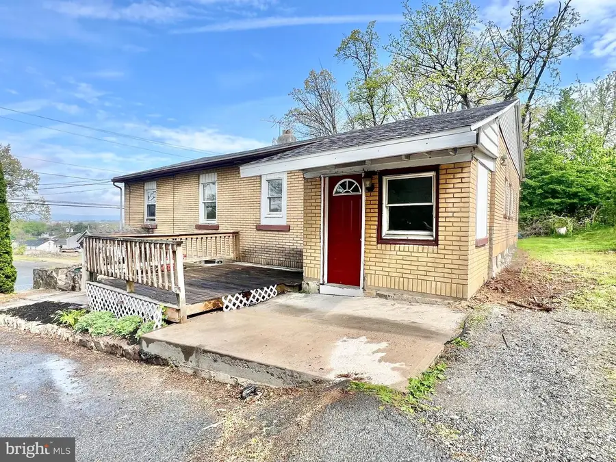 1310 Hay Rd, Temple, PA 19560 - #3