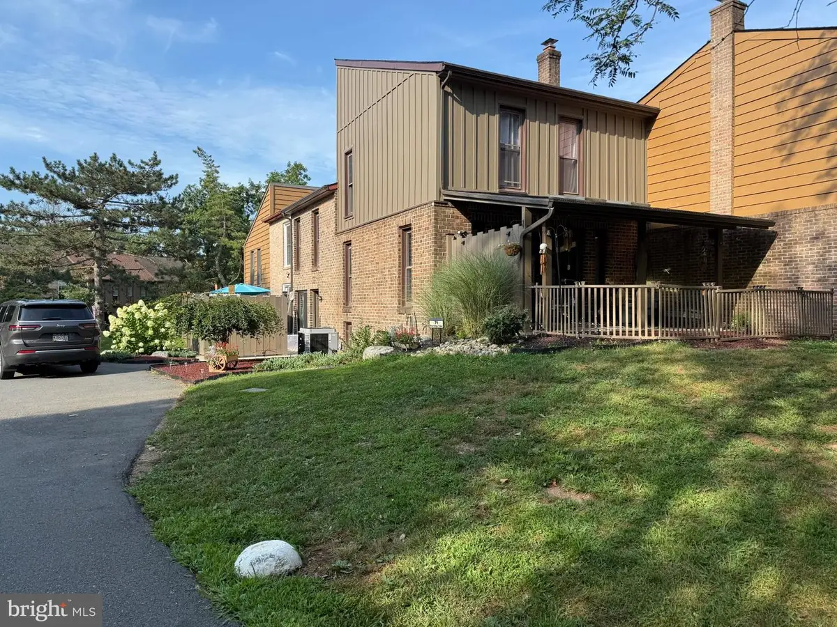 71 Burning Tree, Reading, PA 19607 - #1