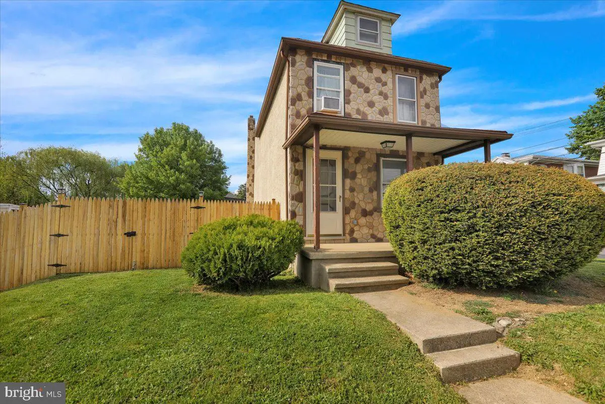 3300 Marion St, Reading, PA 19605 - #1