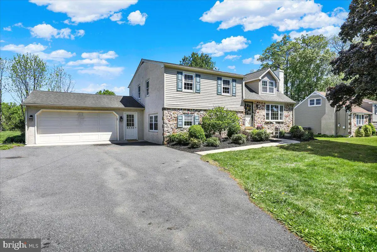 2236 Hopewell Rd, Elverson, PA 19520 - #1