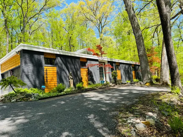 4660 Oley Turnpike Rd, READING, PA 19606