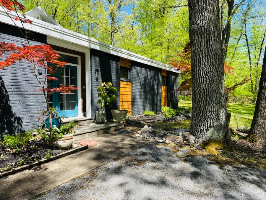 4660 Oley Turnpike Rd, Reading, PA 19606 - #2