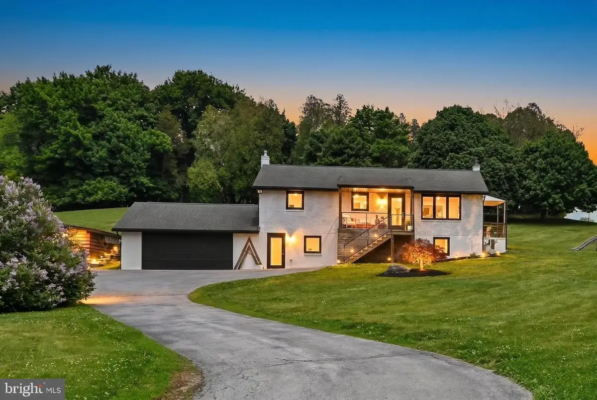 647 N Main St, Bernville, PA 19506 - #1