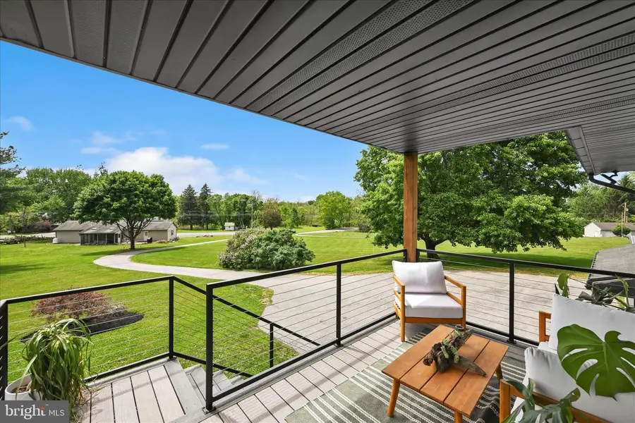 647 N Main St, Bernville, PA 19506 - #2