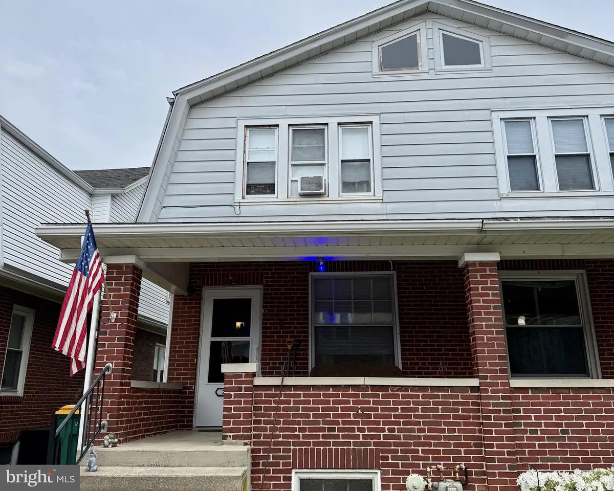 2406 Noble St, Reading, PA 19609 - #1