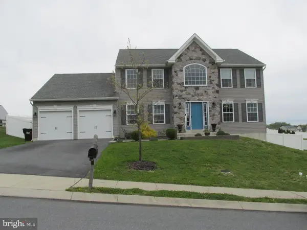 15 Bisbee Dr, LEESPORT, PA 19533