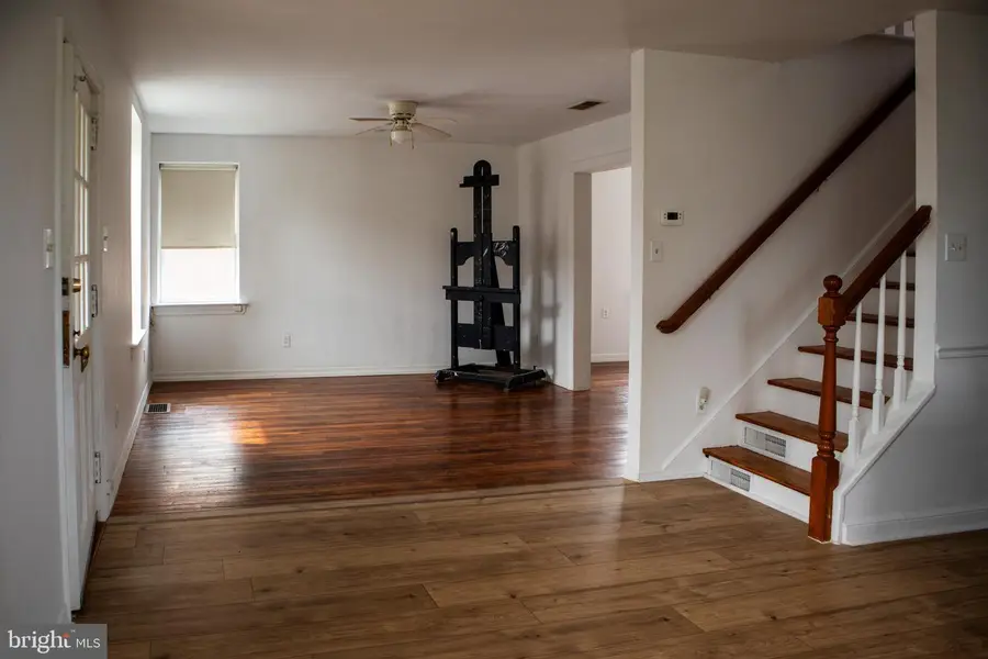 2129r Spring St, West Lawn, PA 19609 - #3