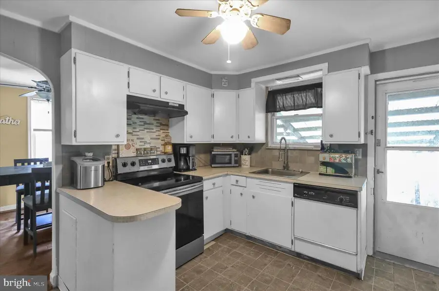 3217 Noble St, Reading, PA 19605 - #3