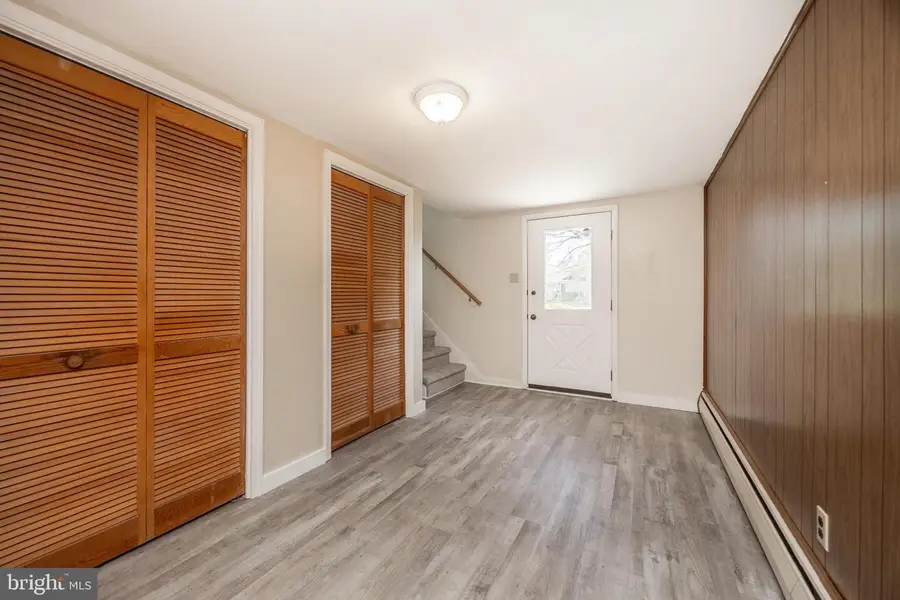 104 Briarwood Dr, Douglassville, PA 19518 - #3