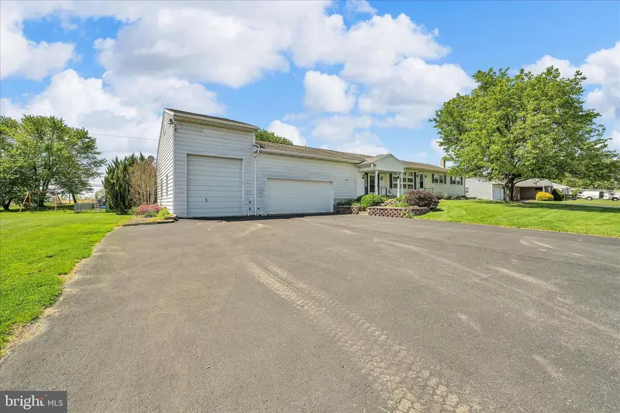 1390 Pottsville Pike, Shoemakersville, PA 19555 - #2