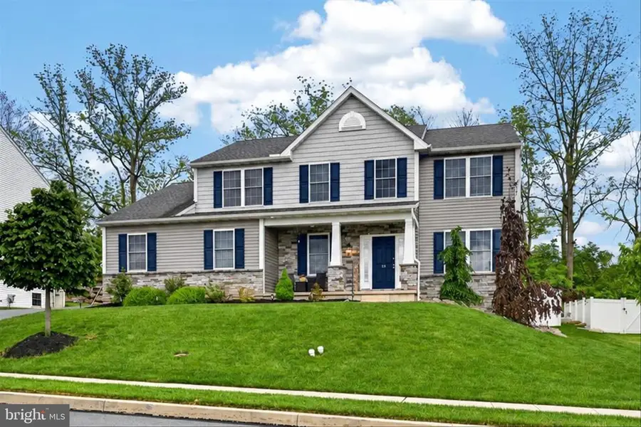 13 Stella Dr, Reading, PA 19608 - #2