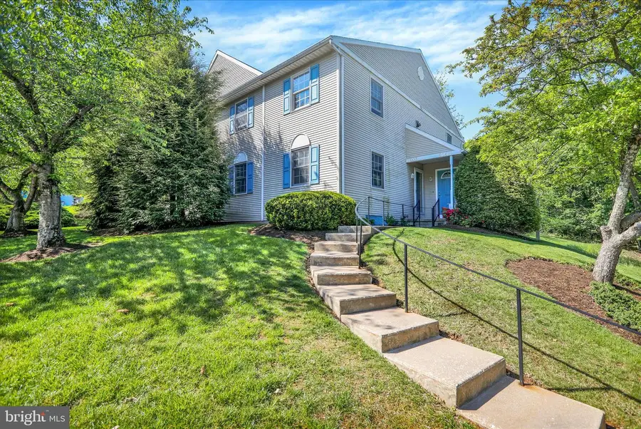603 Maplewood Ave, Mohnton, PA 19540 - #2