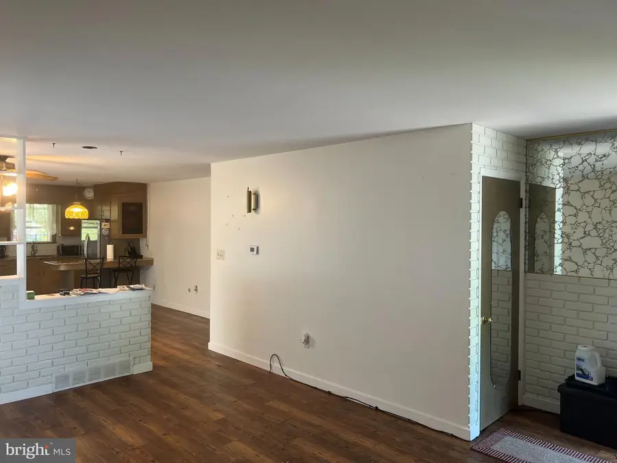 410 Friedensburg Rd, Reading, PA 19606 - #3