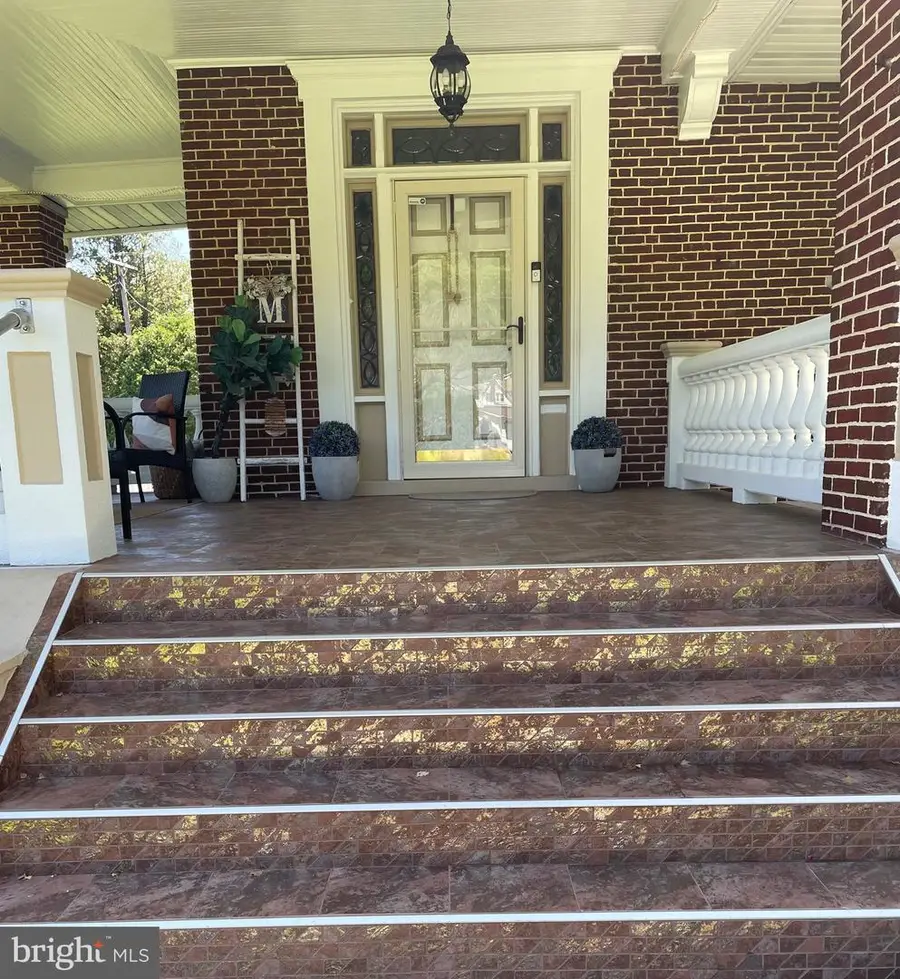 519 Carsonia Ave, Reading, PA 19606 - #2