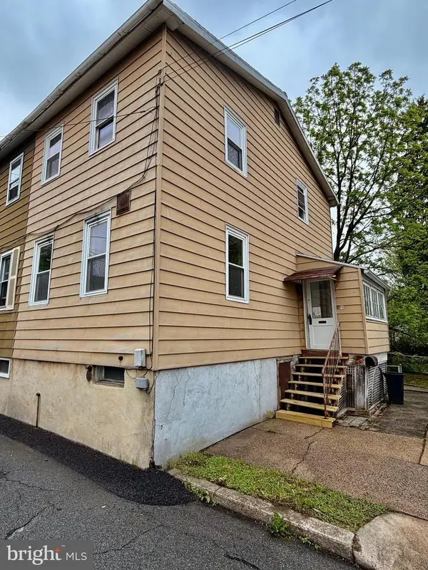 24 Franklin St, SHILLINGTON, PA 19607