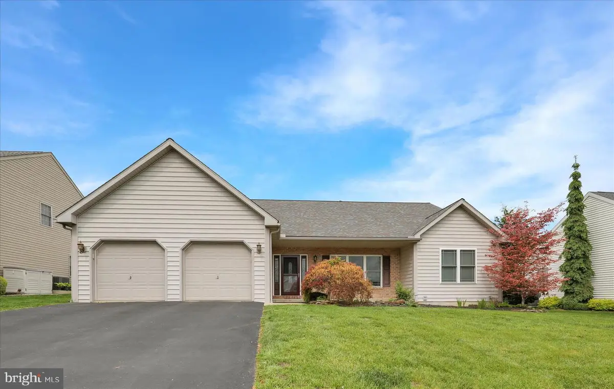 16 Virginia Ave, Sinking Spring, PA 19608 - #1