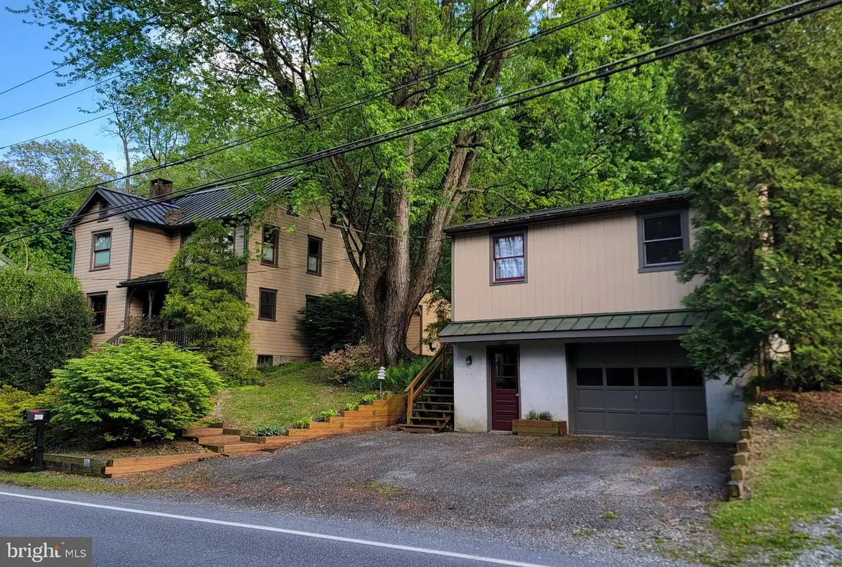 318 N Galen Hall Rd, Wernersville, PA 19565 - #1