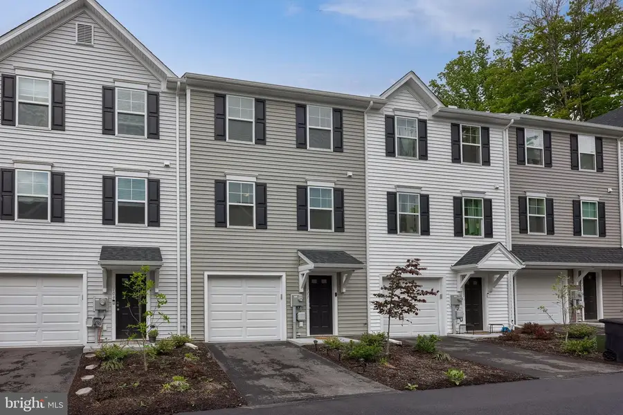 111 Kuechler Ct, Reading, PA 19606 - #2