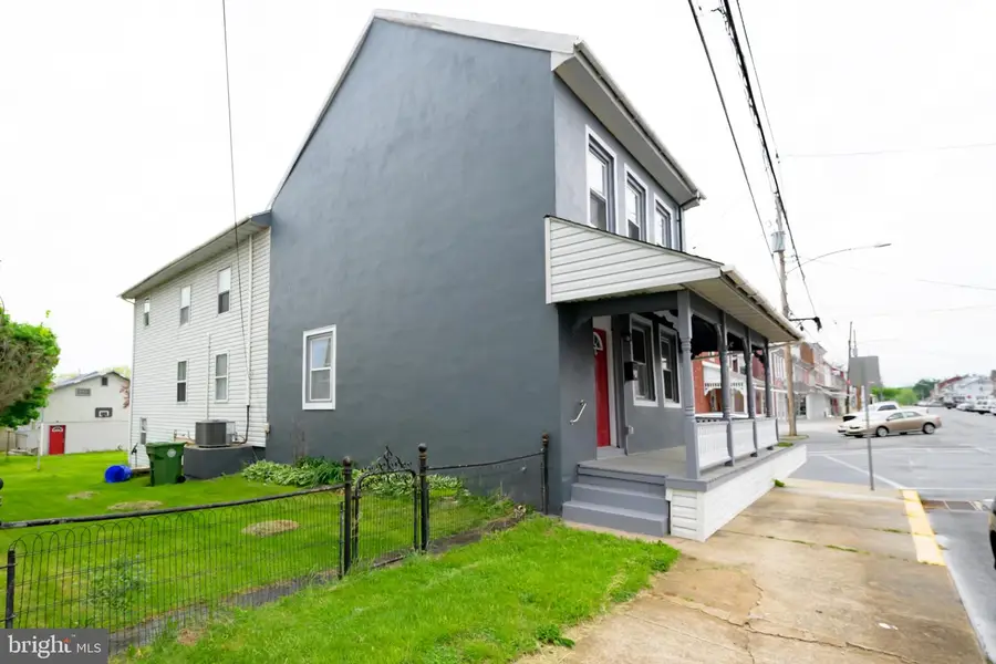230 N Main St, Bernville, PA 19506 - #3