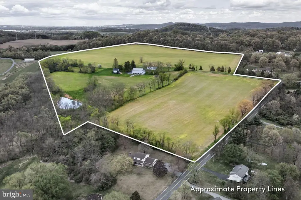 1269 Possum Ln, Leesport, PA 19533 - #1