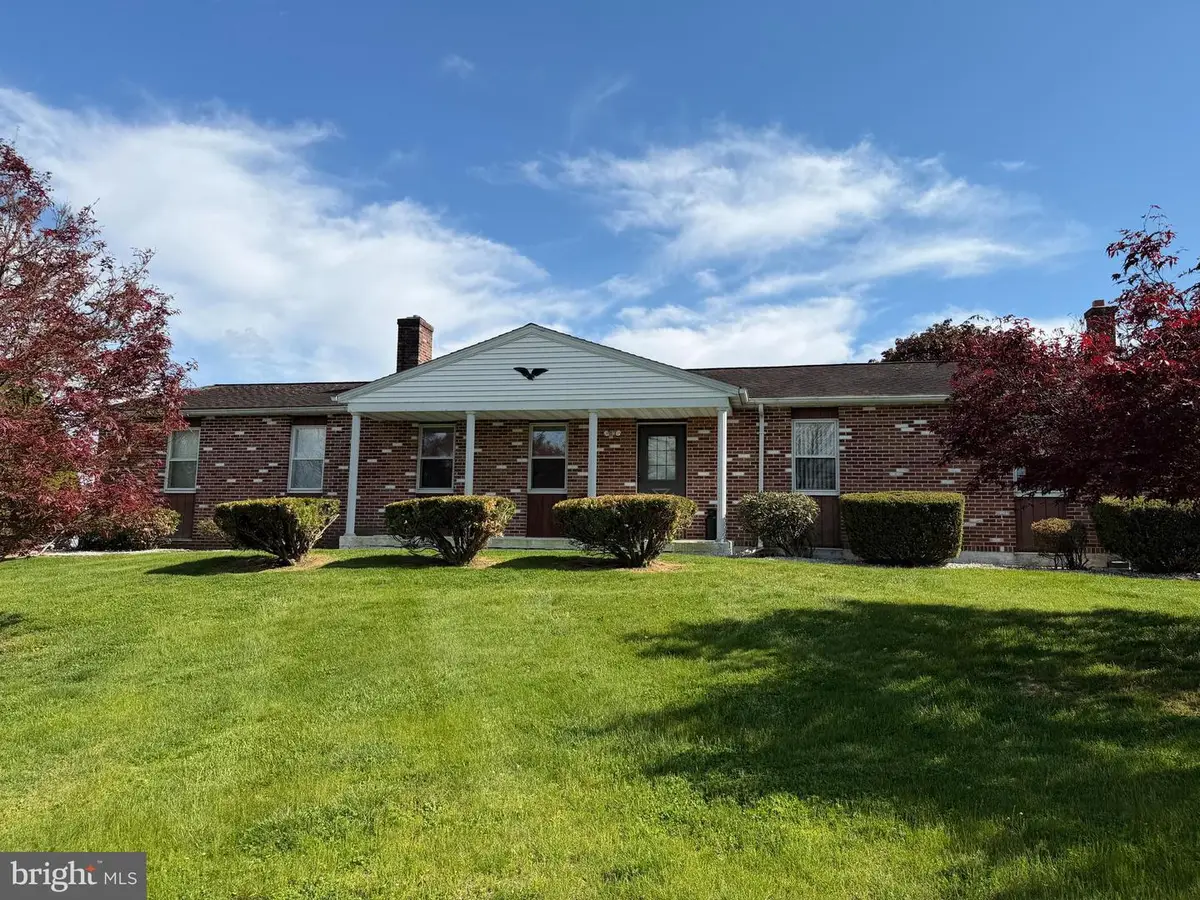 88 Davis Bridge Rd, Bernville, PA 19506 - #1