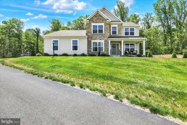 198 Oak Grove Rd, MORGANTOWN, PA 19543