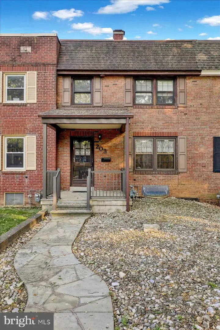 203 Sycamore Rd, Reading, PA 19611 - #2