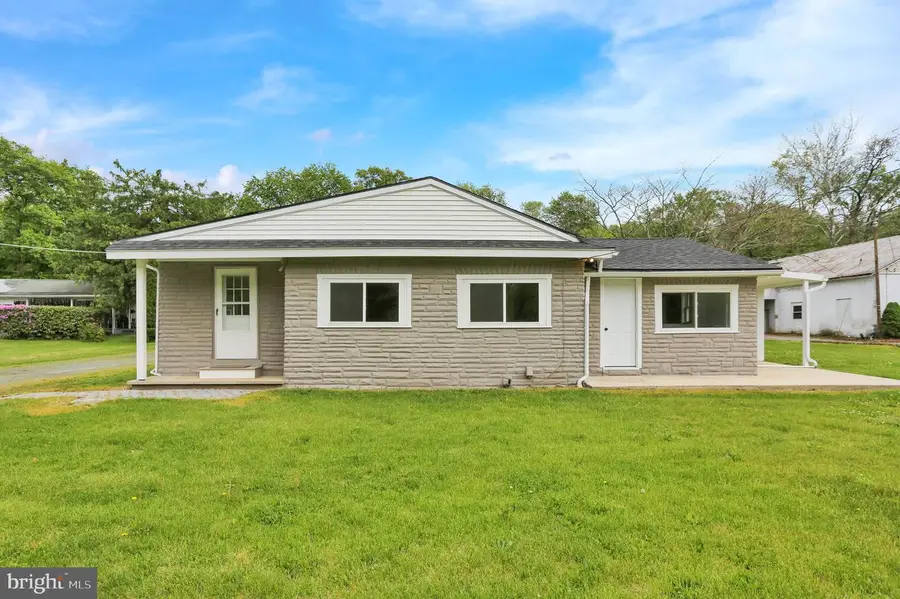 493 Mohrsville Rd, Shoemakersville, PA 19555 - #2