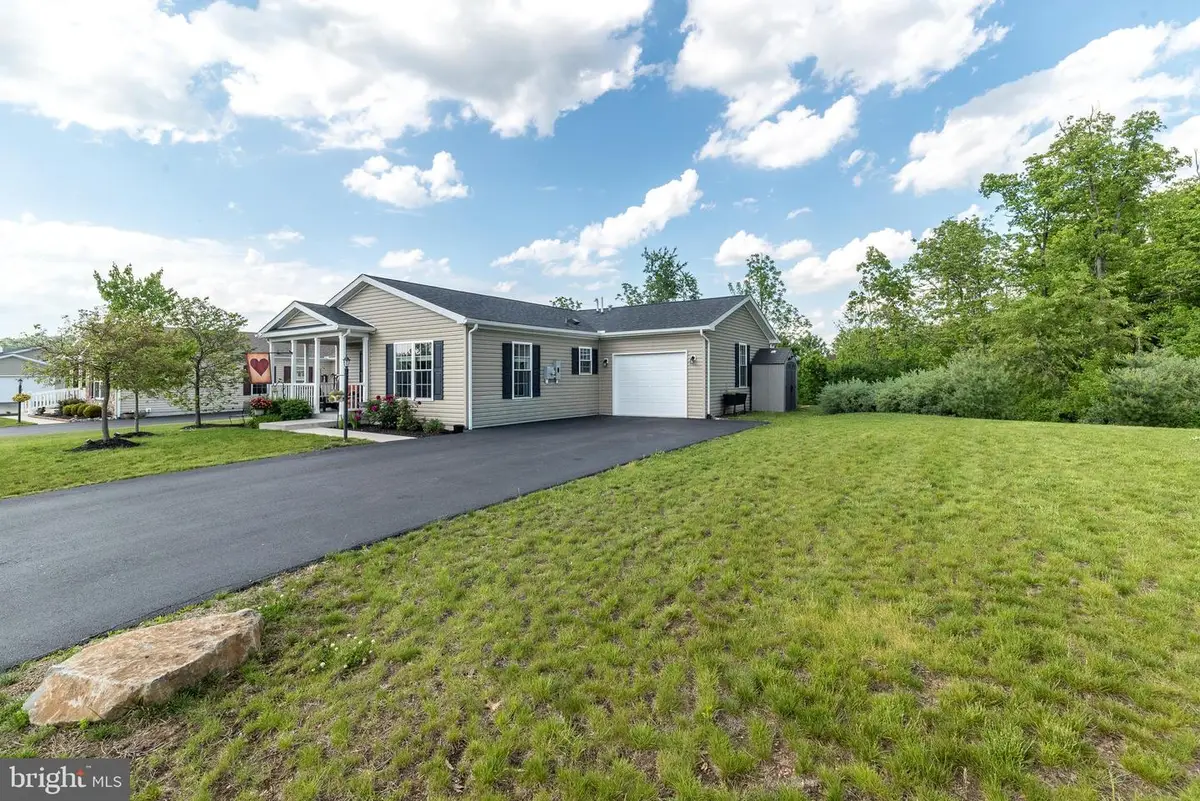 11 Tern Ct, Bechtelsville, PA 19505 - #1