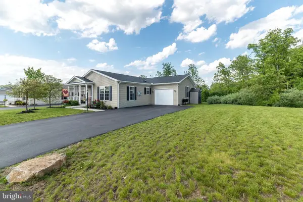 11 Tern Ct, BECHTELSVILLE, PA 19505
