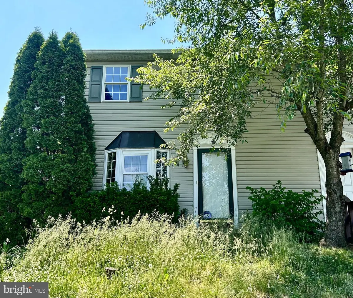 3801 Penns Dr, Reading, PA 19606 - #1