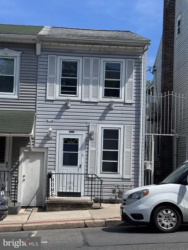 458 W Main St, KUTZTOWN, PA 19530