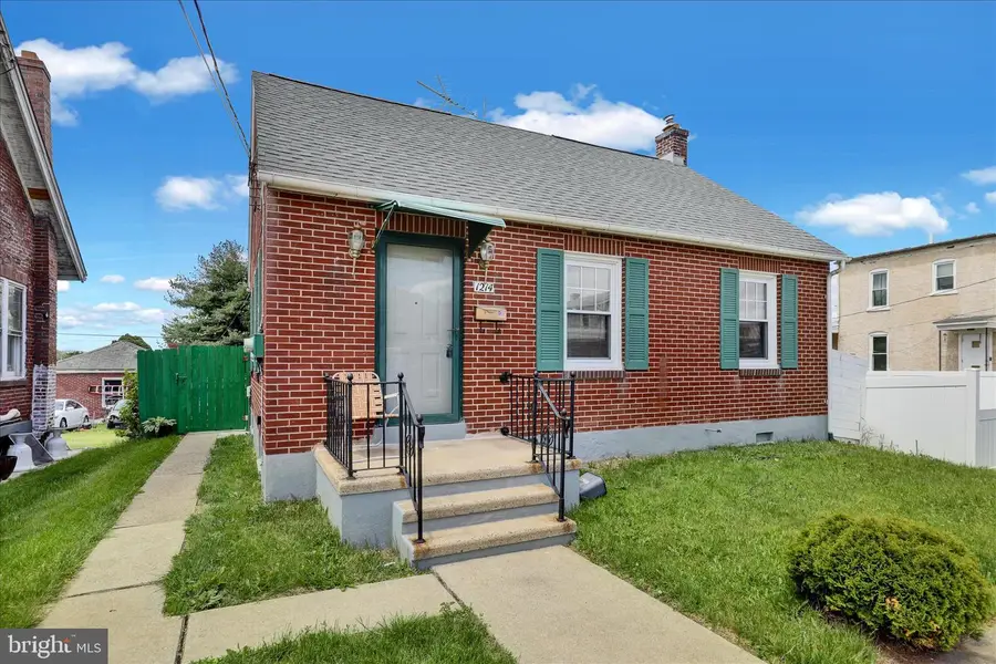 1214 Luzerne St, Reading, PA 19601 - #3