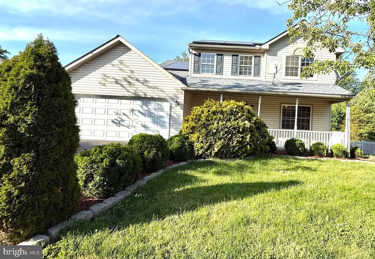 6081 Long Pond Dr, Birdsboro, PA 19508 - #1