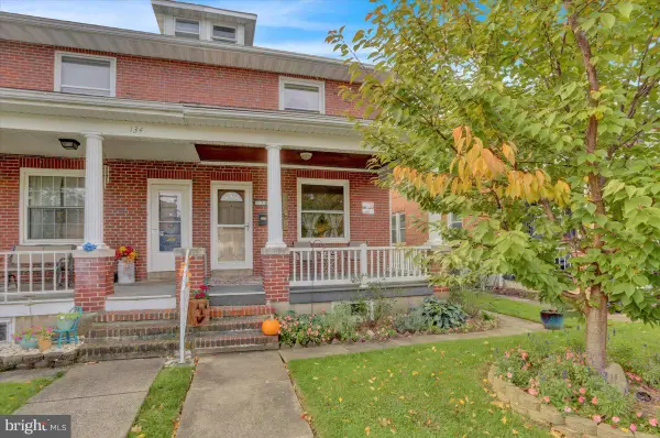 136 W Elm St, READING, PA 19607