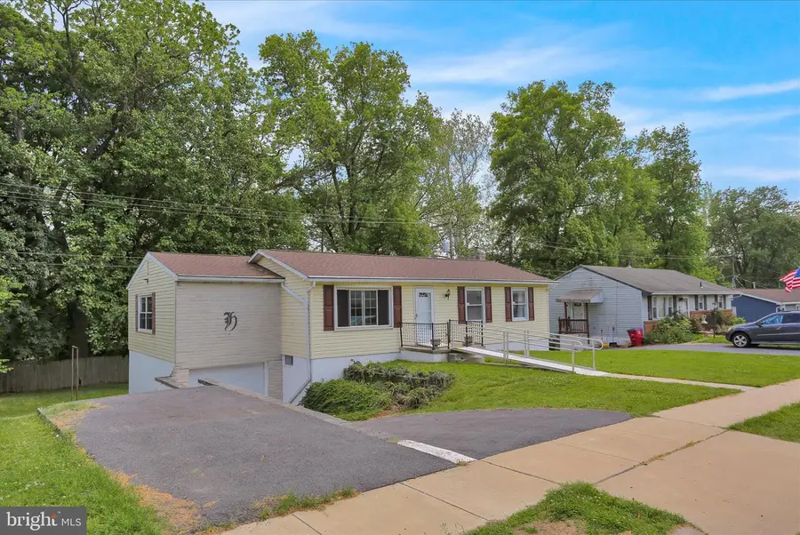 111 Aspen Ave, Reading, PA 19608 - #2