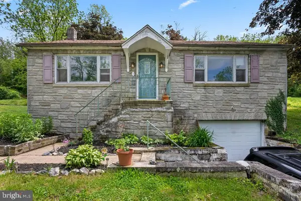 1644 Moselem Springs, HAMBURG, PA 19526