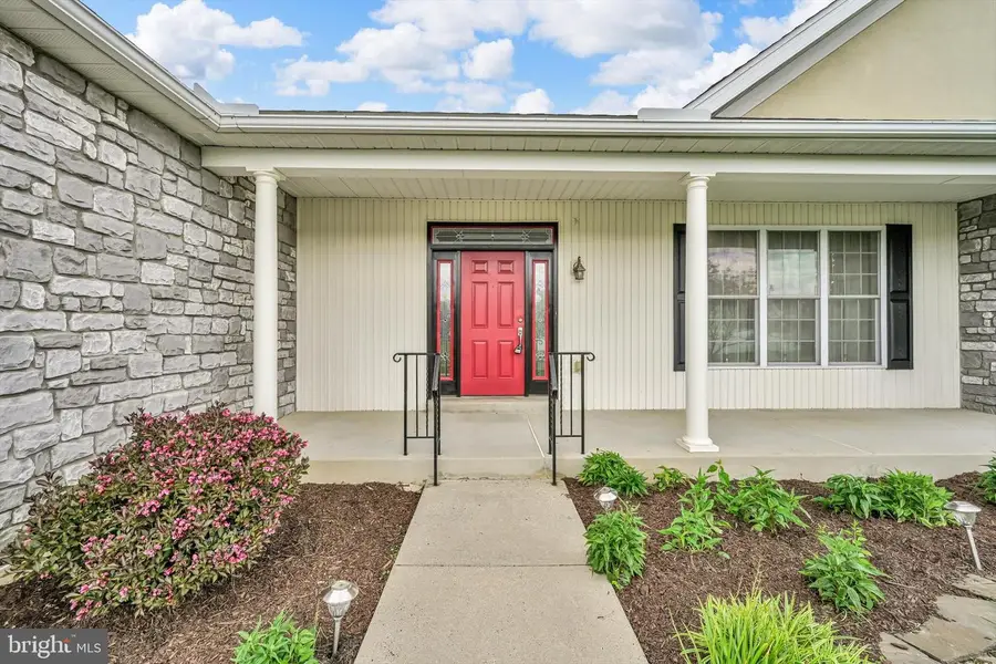 104 Walnut Dr W, Bernville, PA 19506 - #2