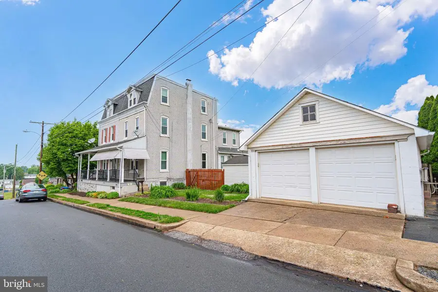 3531 Hawthorne St, Reading, PA 19605 - #3