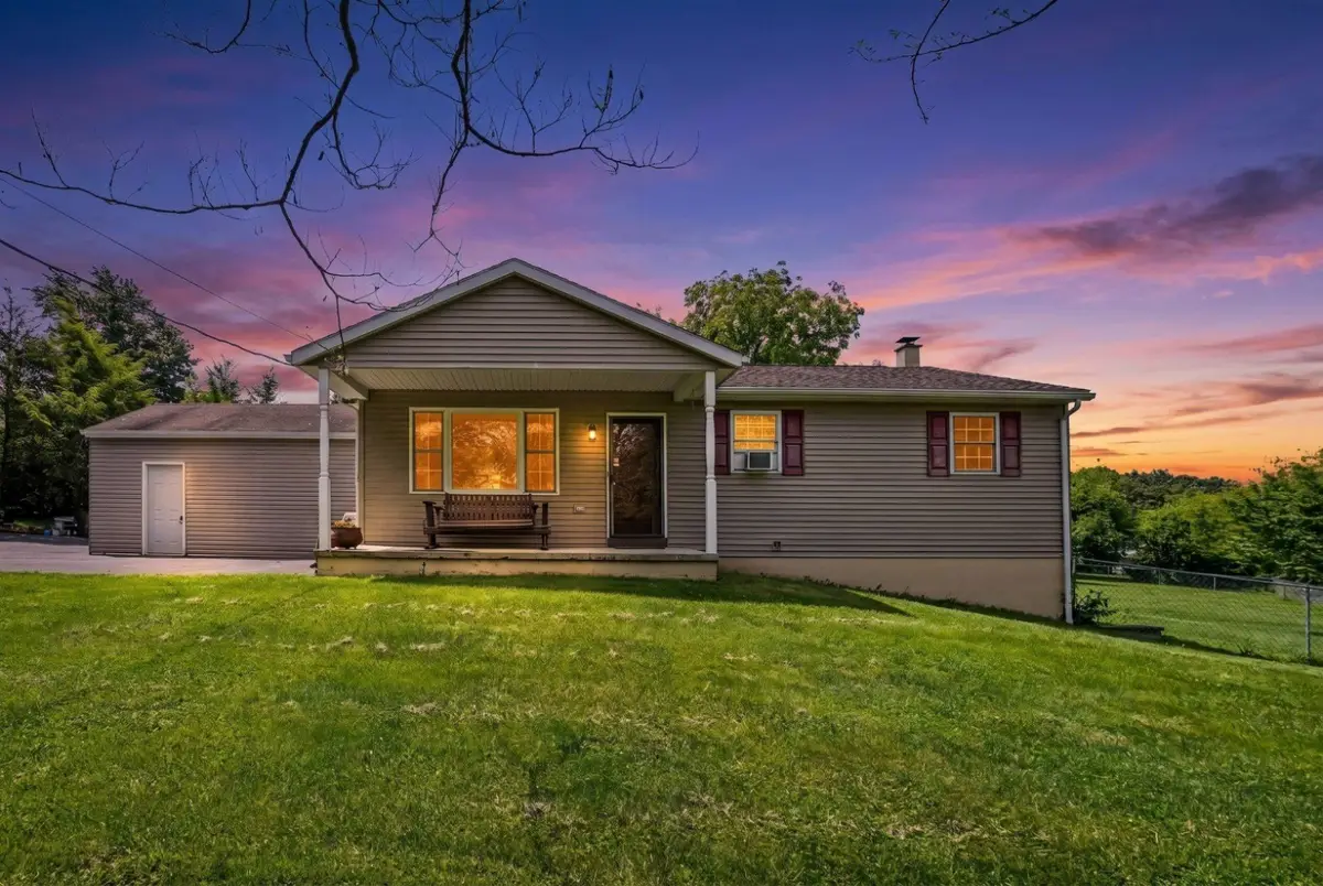 520 Schoolhouse Rd, Bernville, PA 19506 - #1
